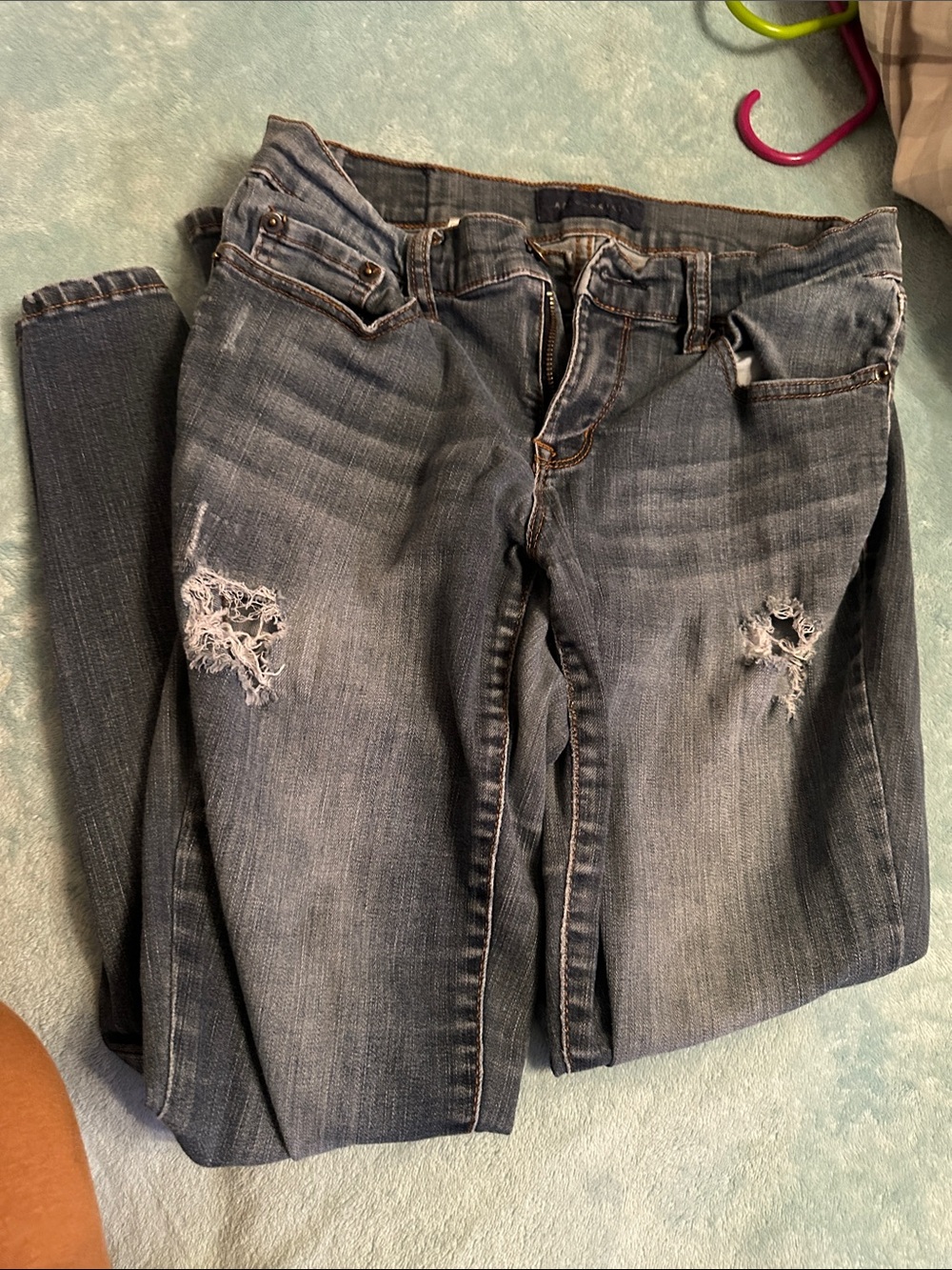 Aeropostale Women's Distressed Dark Blue Skinny Jeans